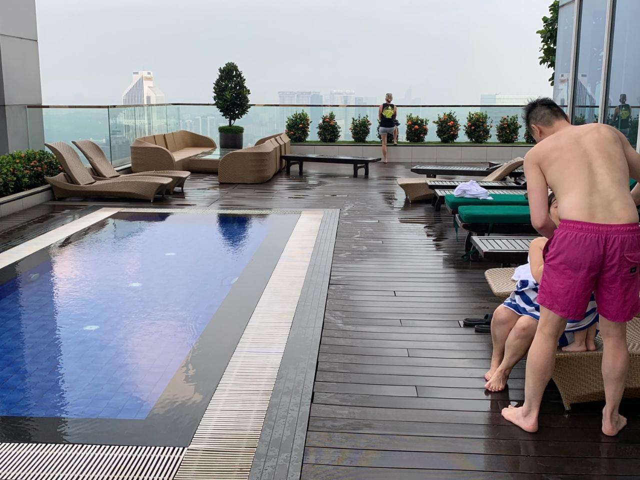 Queens Service Suites At Platinum Klcc Kuala Lumpur Exterior photo