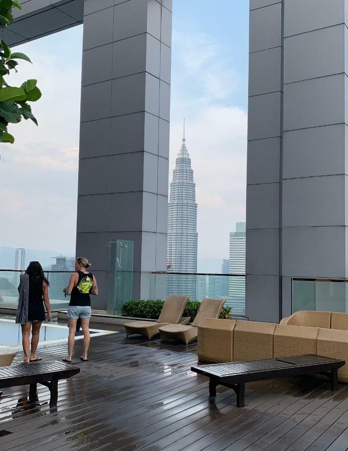 Queens Service Suites At Platinum Klcc Kuala Lumpur Exterior photo